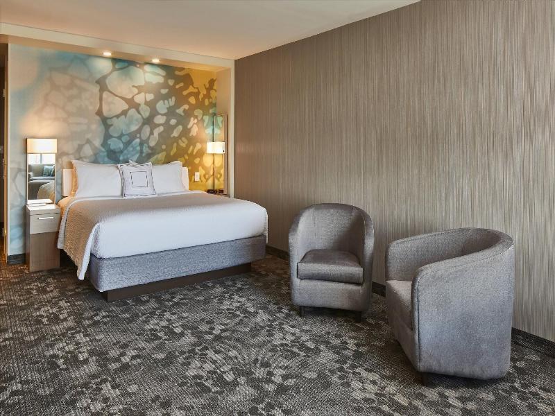 Courtyard By Marriott Albany Troy Waterfront image