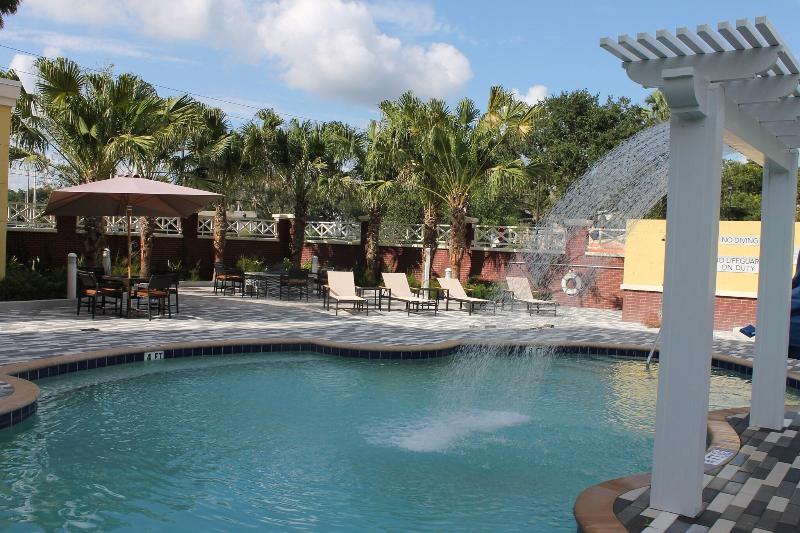 Courtyard By Marriott Deland Historic Downtown image