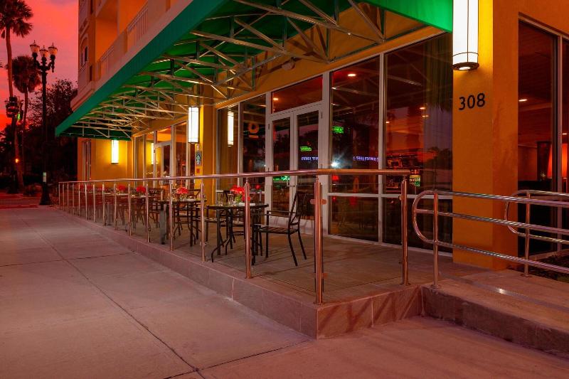 Courtyard By Marriott Deland Historic Downtown image