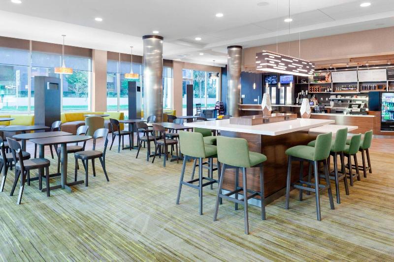 Courtyard By Marriott Deland Historic Downtown image
