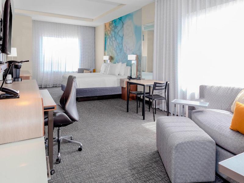 Courtyard By Marriott Deland Historic Downtown image