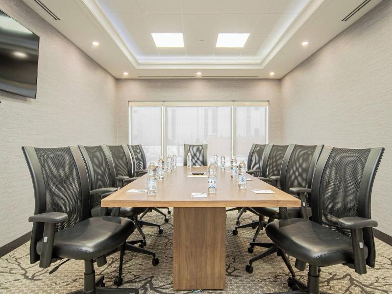 Towneplace Suites By Marriott Brantford And Confer image