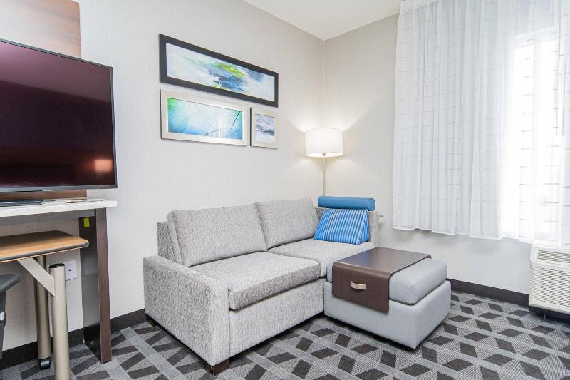 Towneplace Suites By Marriott Brantford And Confer image
