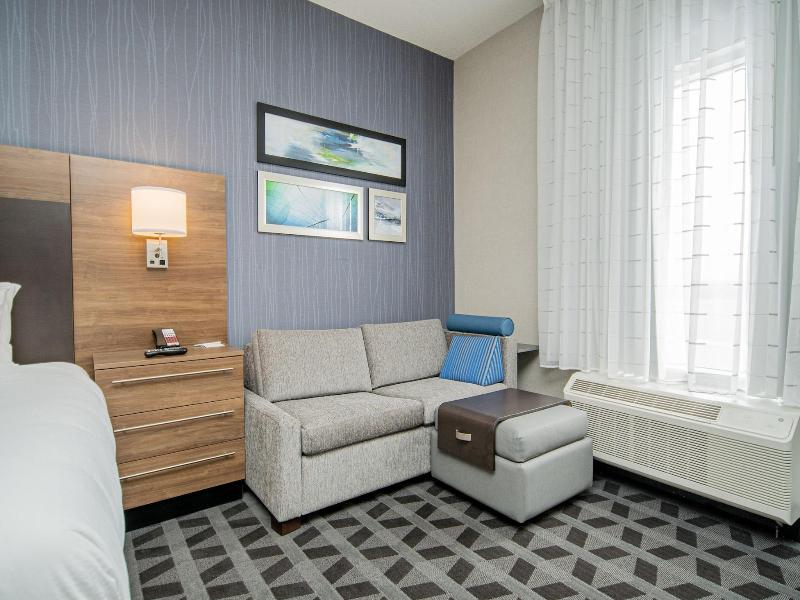 Towneplace Suites By Marriott Brantford And Confer image
