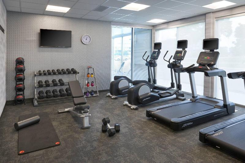 Fairfield Inn Suites By Marriott Midland image