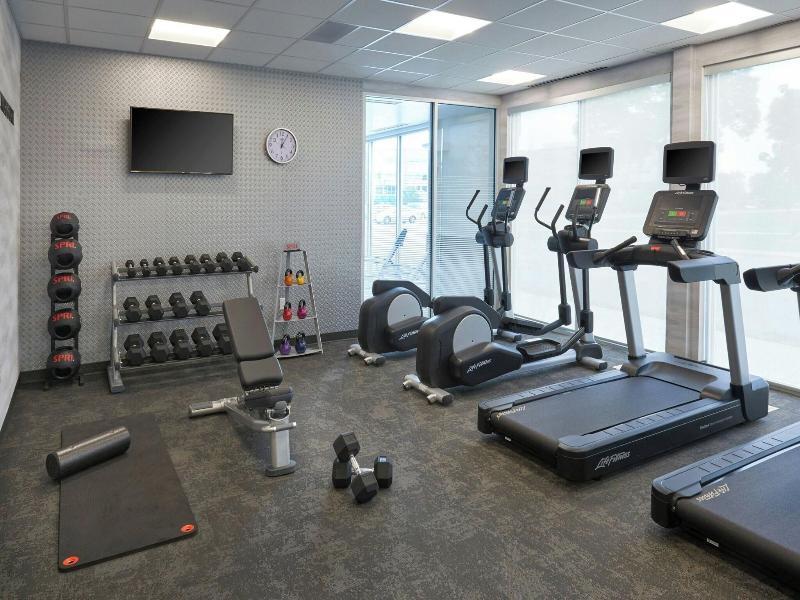 Fairfield Inn Suites By Marriott Midland image