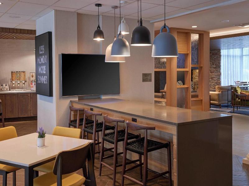 Fairfield Inn Suites By Marriott Midland image