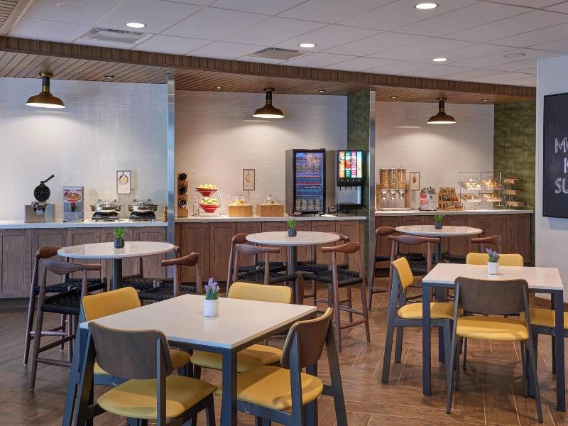 Fairfield Inn Suites By Marriott Midland image