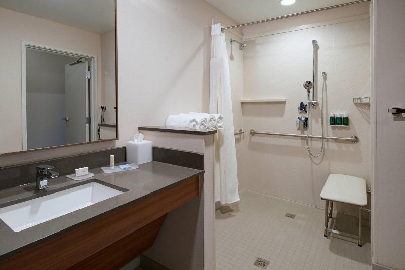 Fairfield Inn Suites By Marriott Midland image