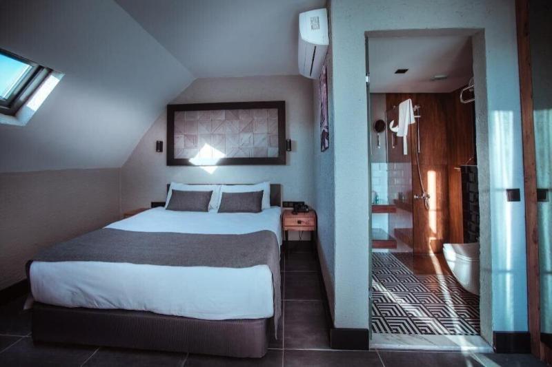 Mielo Lara Boutique Hotel image