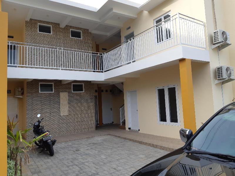 OYO Life 2743 Kost Brawijaya 1