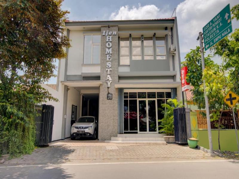 3229 Ijen Homestay image
