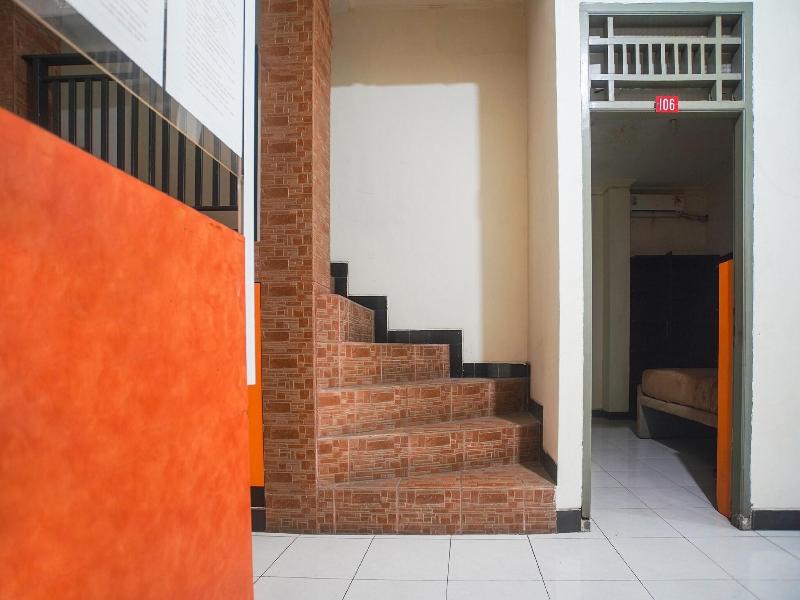 3323 Icha Homestay