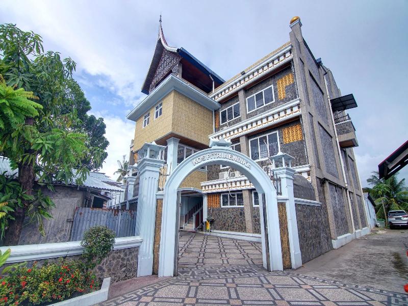 Life 1926 Fitriaendika Residence image