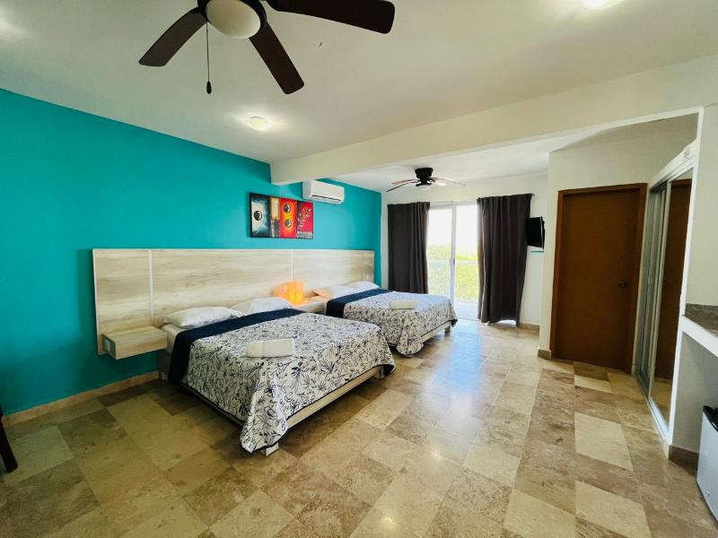 Hotel Punta Esmeralda image