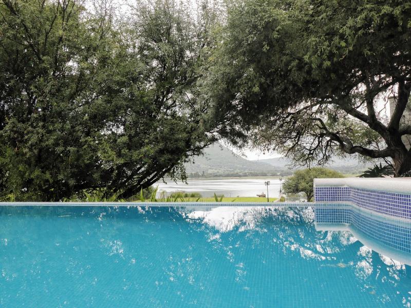 Collection O Hotel Quinta Del Lago image