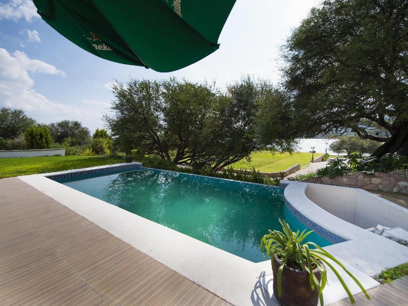 Collection O Hotel Quinta Del Lago image