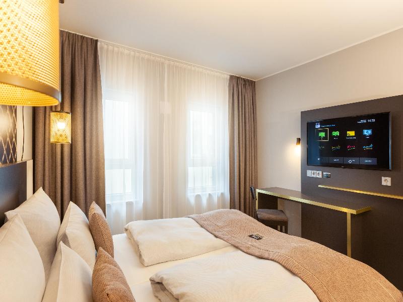 Holiday Inn - the niu, Mesh Stuttgart Messe image