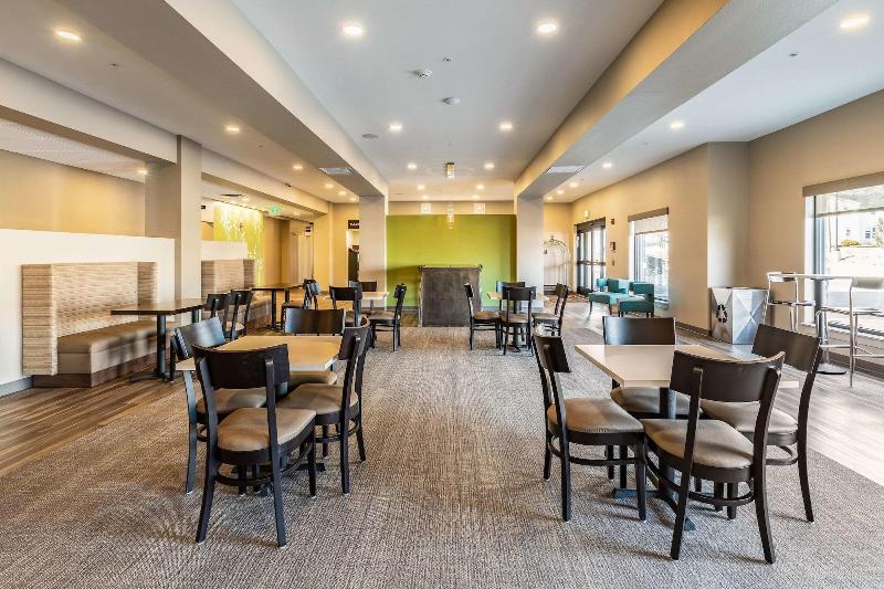 Sleep Inn&Suites Mt Hope Near Auction Event Center image