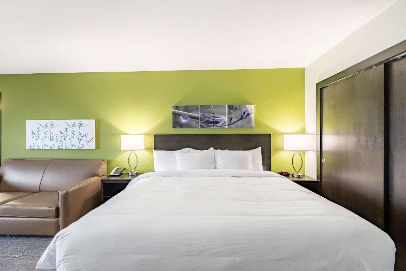 Sleep Inn&Suites Mt Hope Near Auction Event Center image