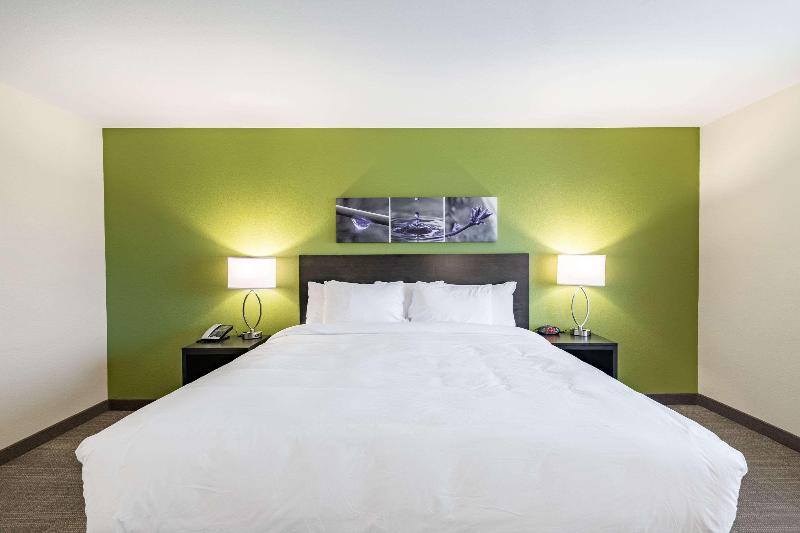 Sleep Inn&Suites Mt Hope Near Auction Event Center image