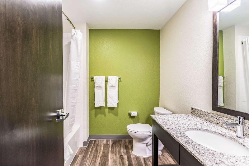 Sleep Inn&Suites Mt Hope Near Auction Event Center image