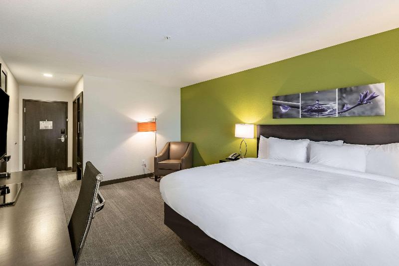 Sleep Inn&Suites Mt Hope Near Auction Event Center image
