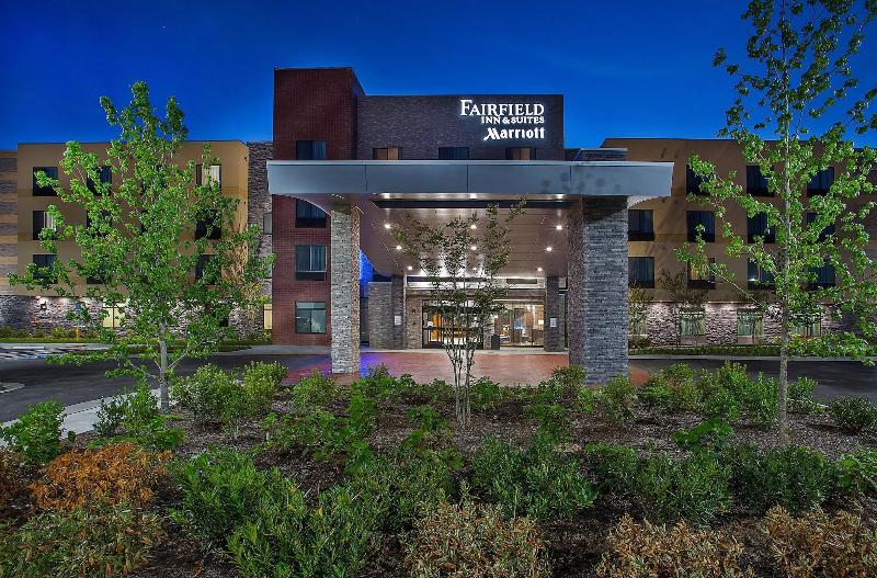 Fairfield Inn Suites By Marriott Nashville Henders image