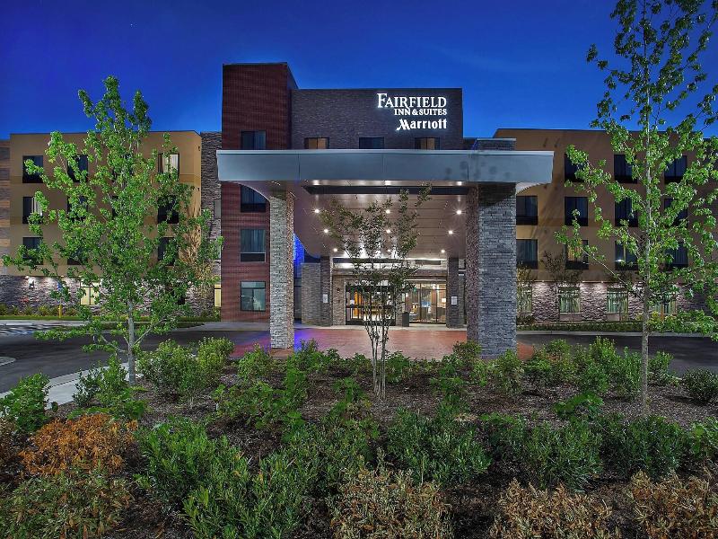 Fairfield Inn Suites By Marriott Nashville Henders