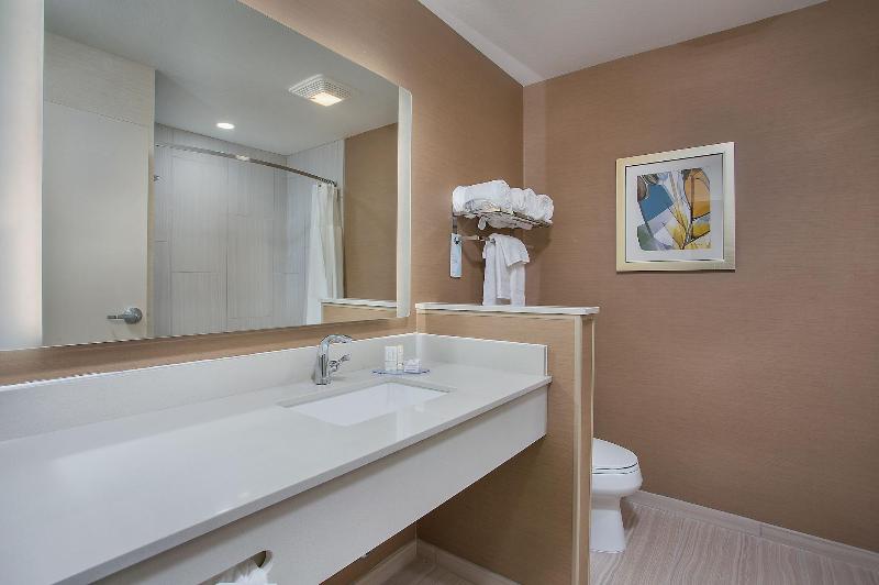 Fairfield Inn Suites By Marriott Nashville Henders image