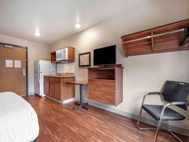 Extended Stay America Select Suites Dayton  image