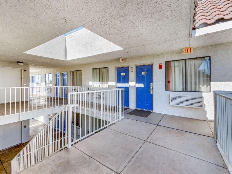 Motel 6 Phoenix West - Image 2