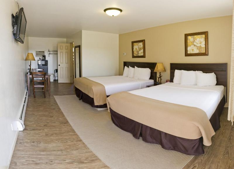 Sunset Lodge Escanaba image