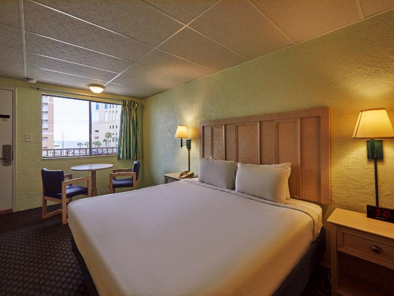 Palmetto Beachfront Hotel image