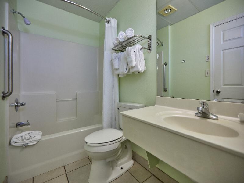 Palmetto Beachfront Hotel image