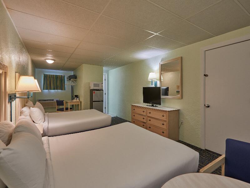Palmetto Beachfront Hotel image