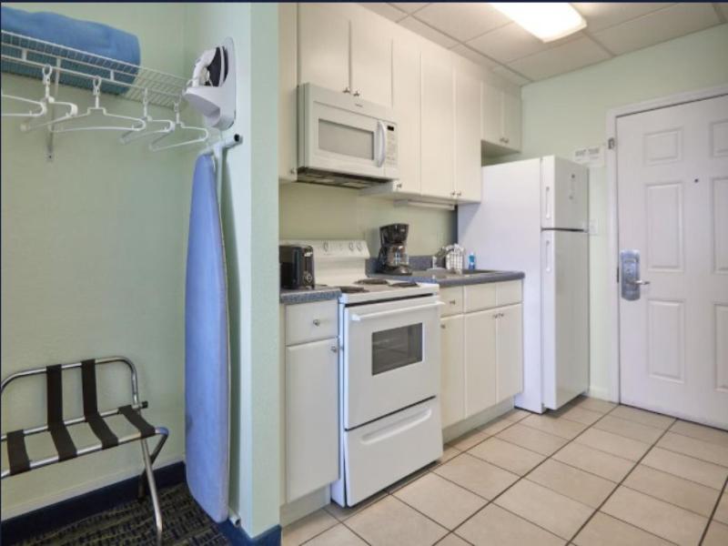 Palmetto Beachfront Hotel image