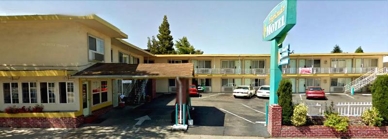 Highlander Motel image