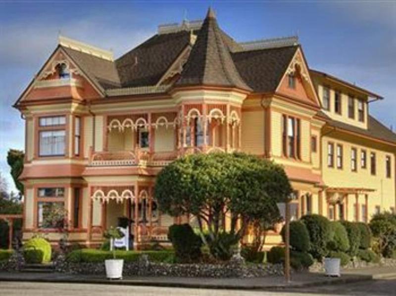 Gingerbread Mansion — general view
