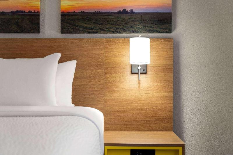 Days Inn By Wyndham Washington Court House image