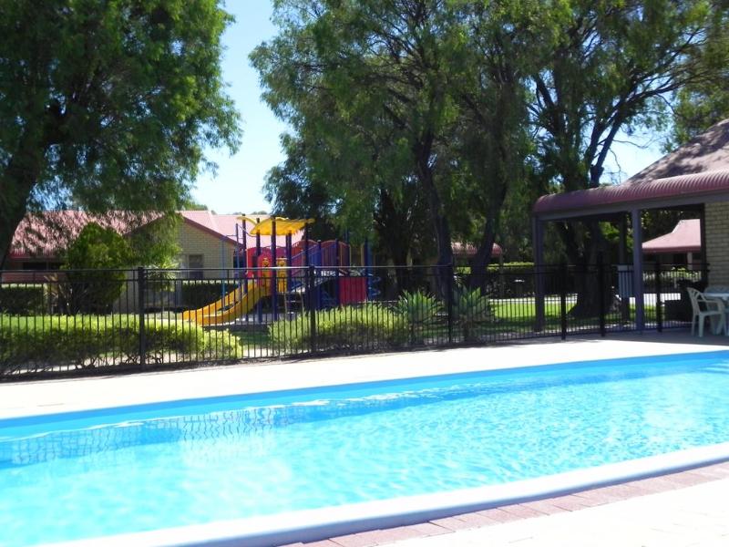 Busselton Villas and Caravan Park