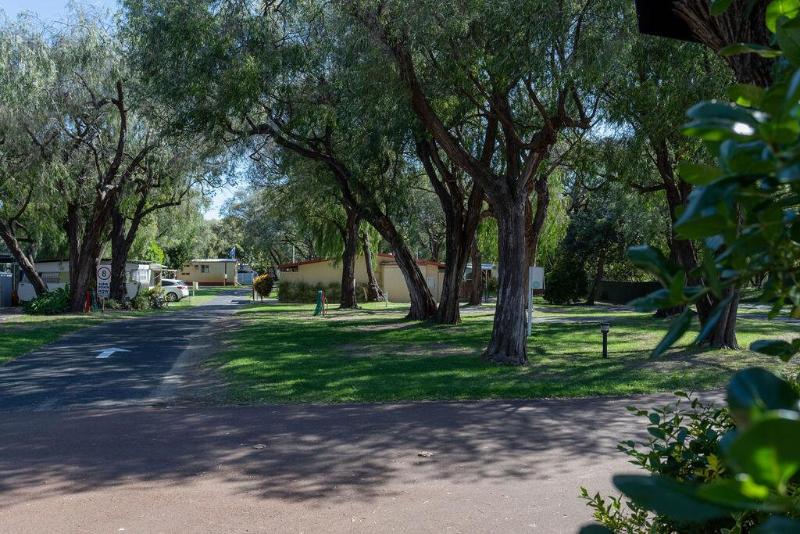 Busselton Villas and Caravan Park