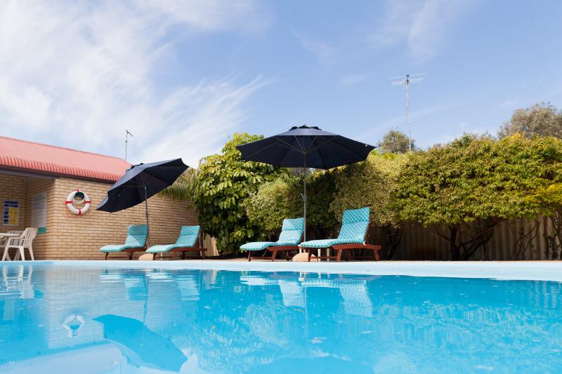 Busselton Villas and Caravan Park