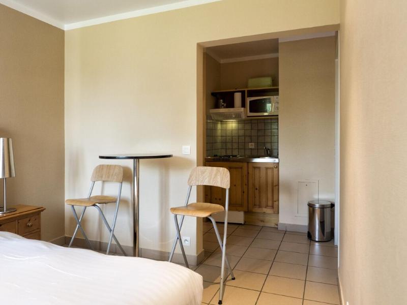 Residence Hotel LES DUCS DE CHEVREUSE image