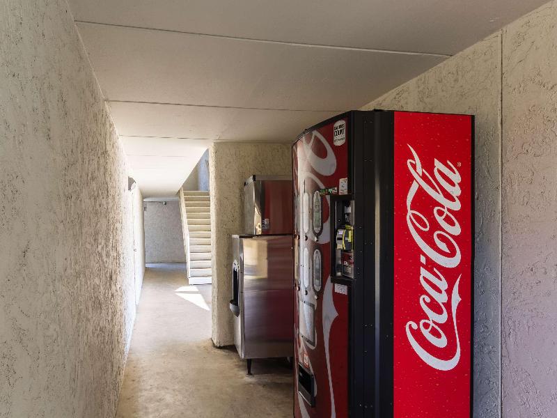 Motel 6 Uvalde Tx image
