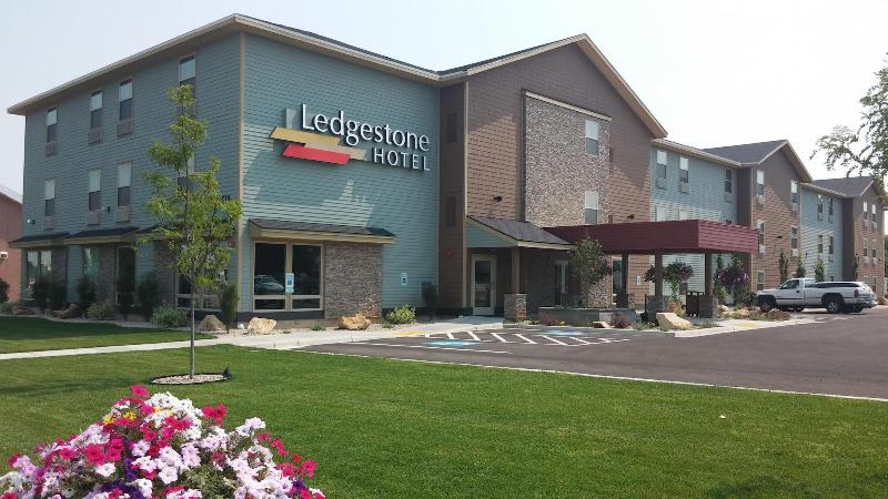 Ledgestone Hotel Vernal — general view