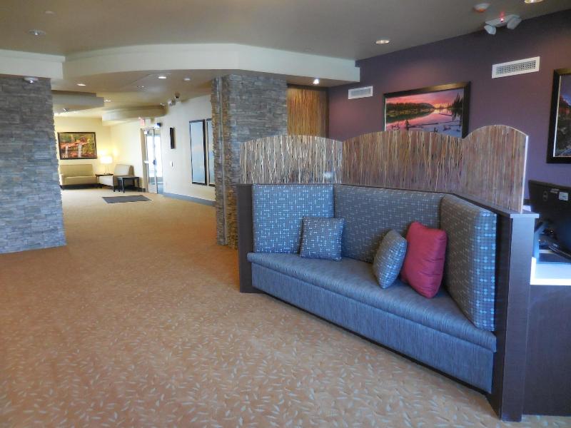 Ledgestone Hotel Vernal — view