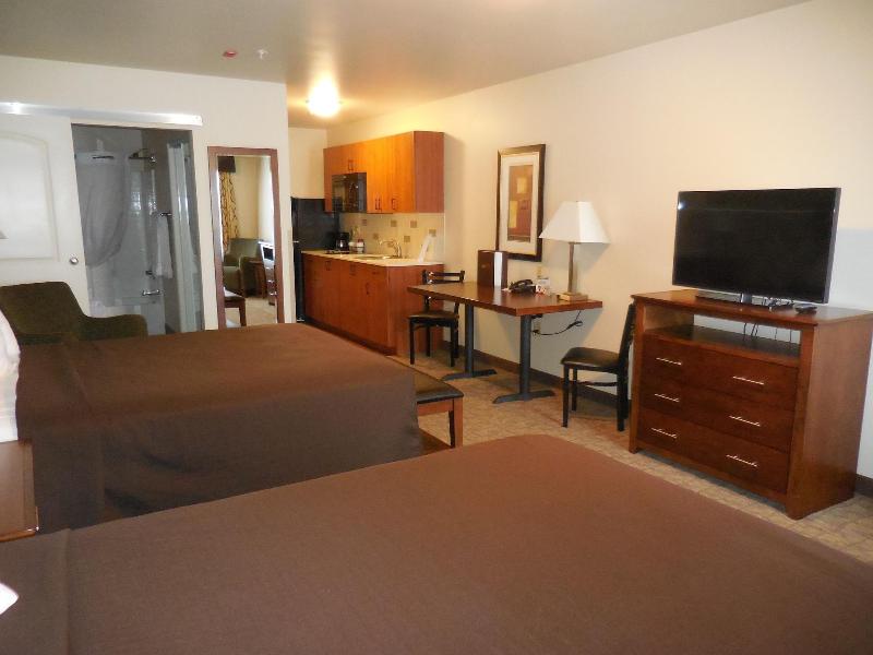 Ledgestone Hotel Vernal image
