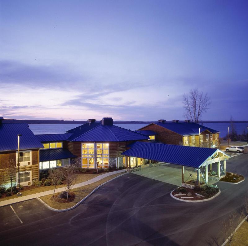 River Lodge And Grill image