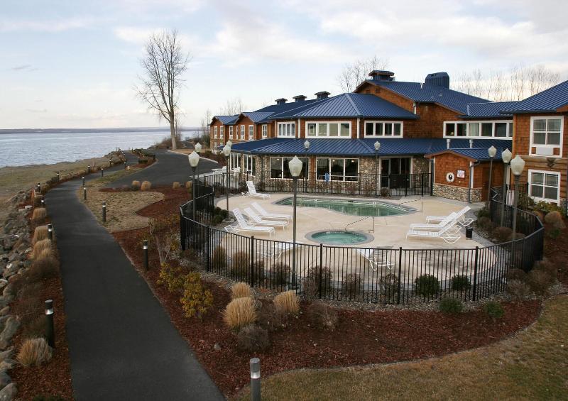River Lodge And Grill image